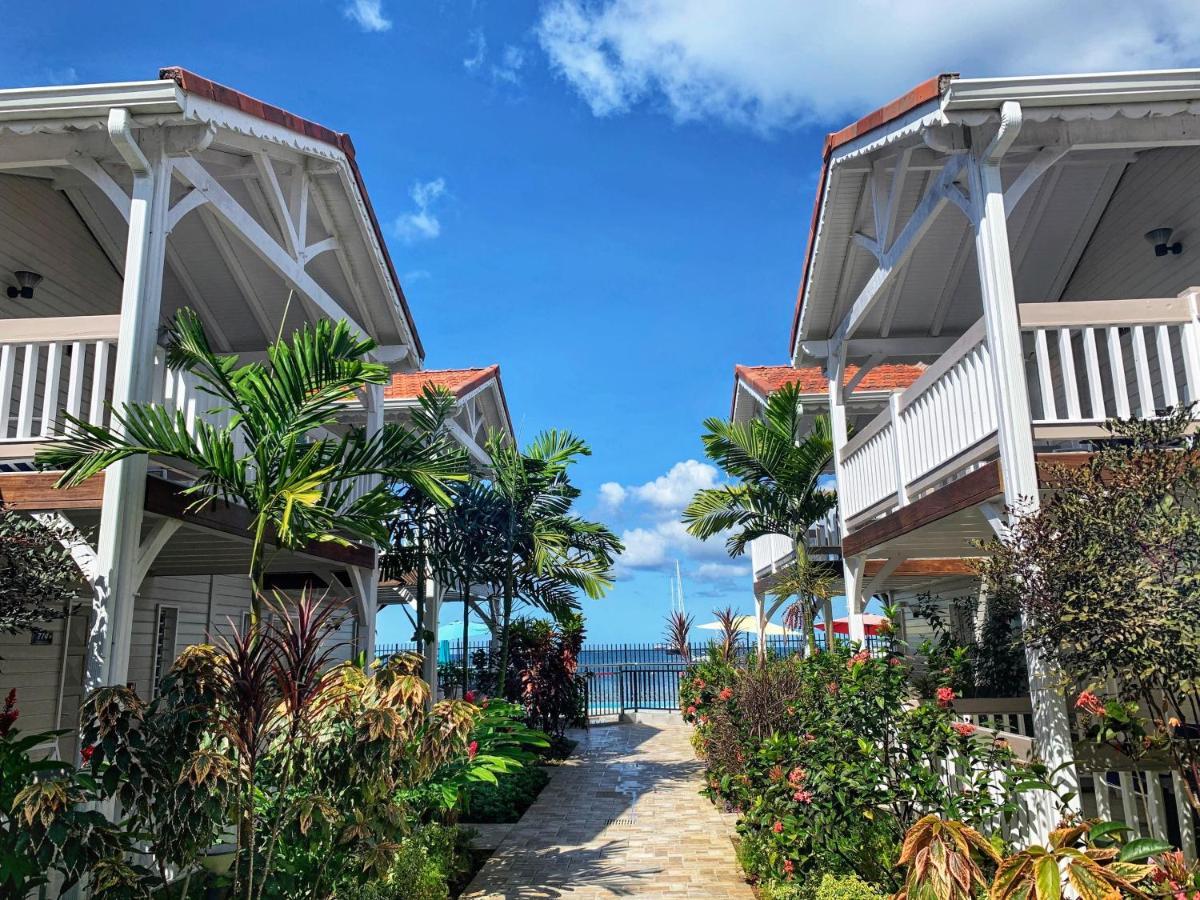 Hotel Bambou & Spa เลส์ทรัวส์-ซีเลต์ ภายนอก รูปภาพ
