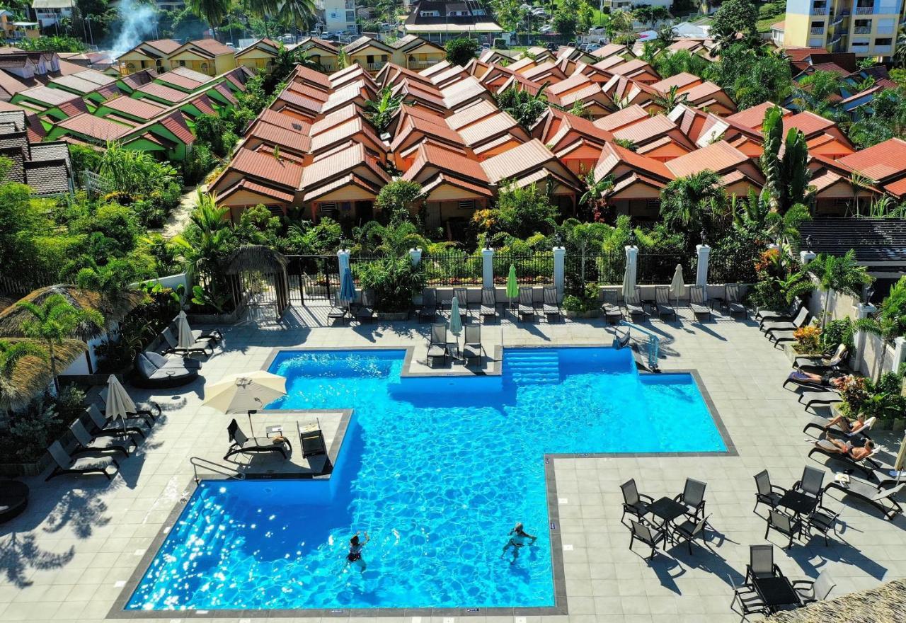 Hotel Bambou & Spa เลส์ทรัวส์-ซีเลต์ ภายนอก รูปภาพ