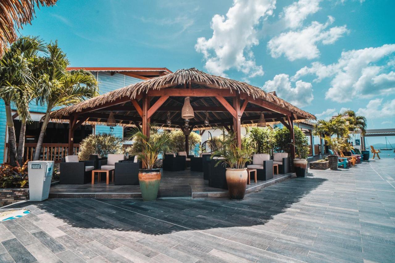 Hotel Bambou & Spa เลส์ทรัวส์-ซีเลต์ ภายนอก รูปภาพ